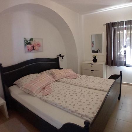 Vivi Studio Apartments Mali Lošinj Habitación foto
